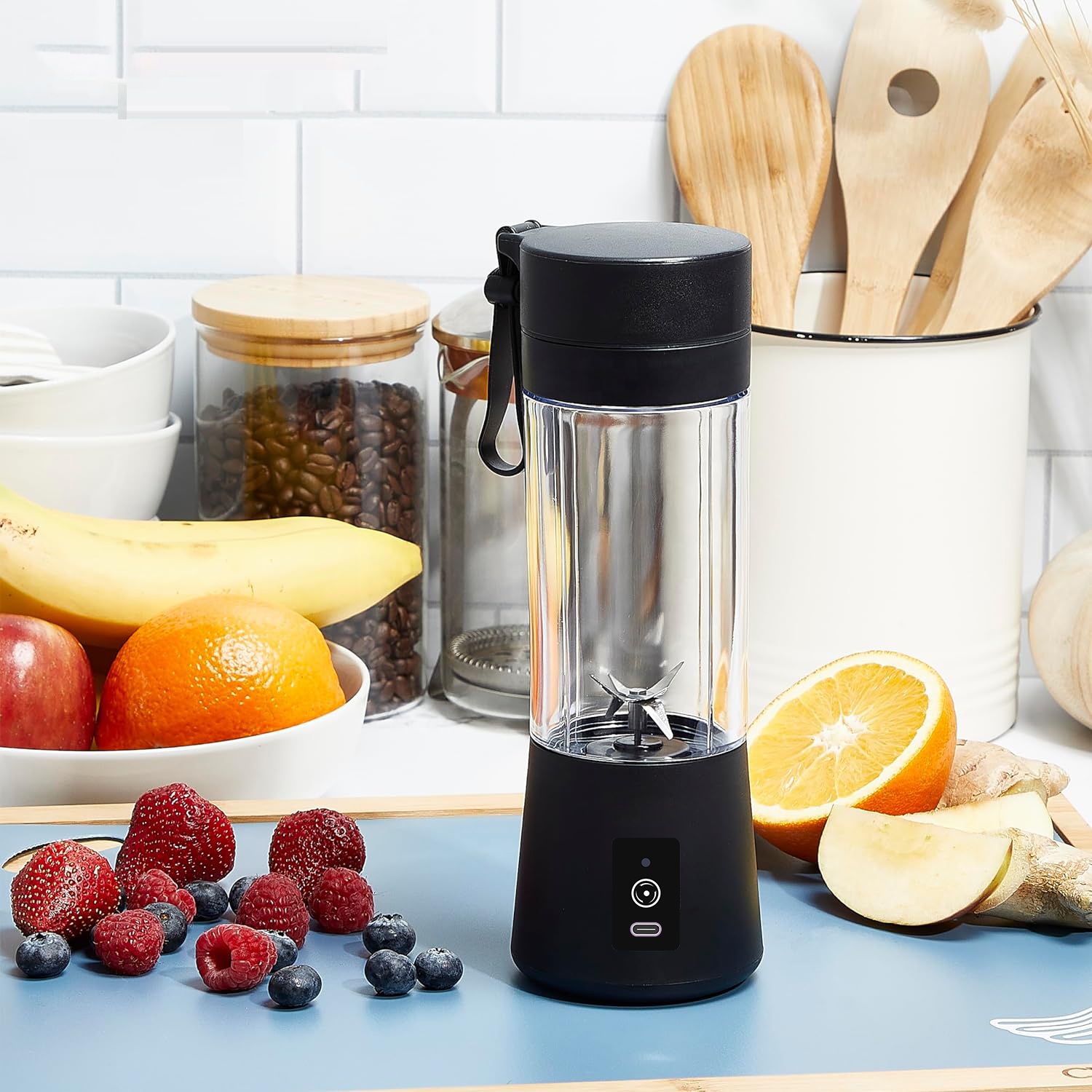 Kitchen Appliances - خلاط محمول قابل لإعادة الشحن بـ
